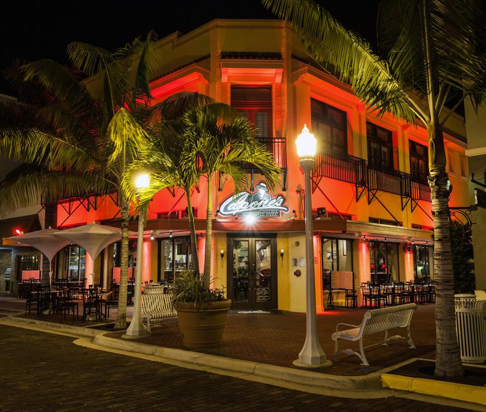 Capone's Coal Fired Pizza - Hamlin - Horizon West - Orlando, FL